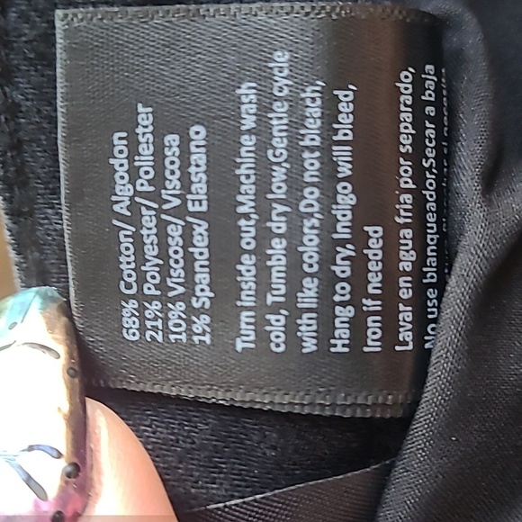 RISEN Black High Rise Rolled Up Shorts size 1XL - Picture 6 of 8